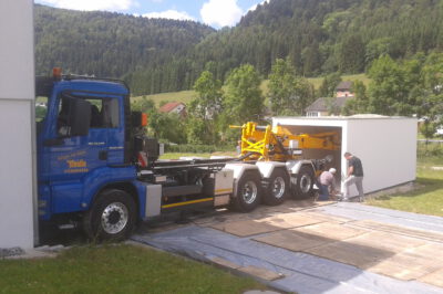 Déplacement d'un garage avec camion spécial